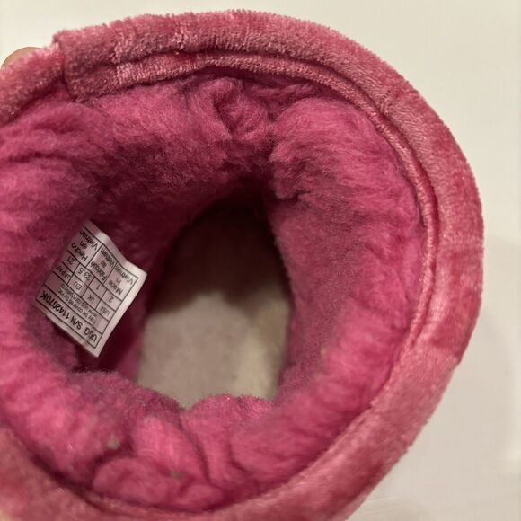 UGG Women's Classic Mini II Pink 3 Raspberry Wool Velvet Boots 1142070K Size 2 - Picture 7 of 9
